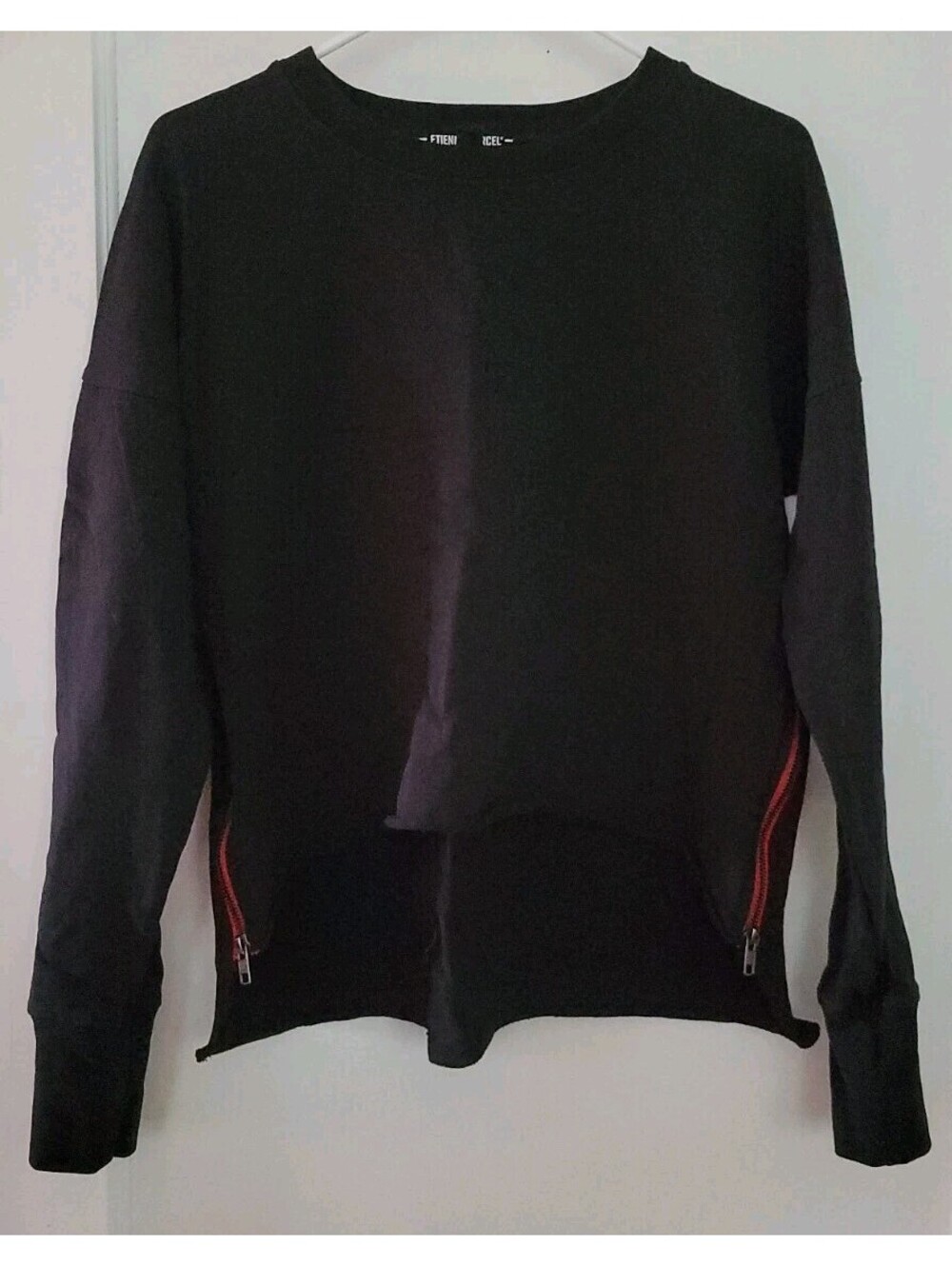 Etienne Marcel Black Sweatshirt Women’s XS Pullover Casual Chic Minimalist